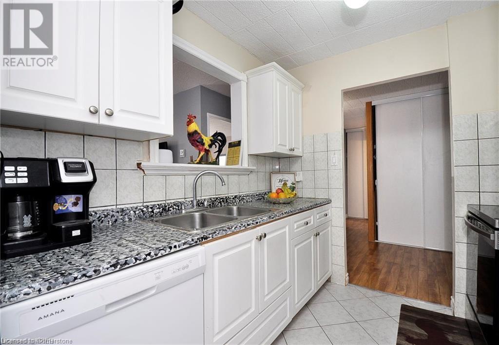 71 Vanier Drive Unit# 205, Kitchener, Ontario  N2C 1J4 - Photo 11 - 40756452