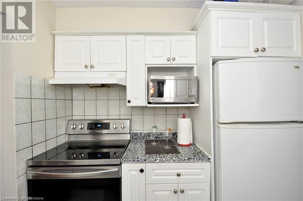 71 Vanier Drive Unit# 205, Kitchener, Ontario  N2C 1J4 - Photo 12 - 40756452