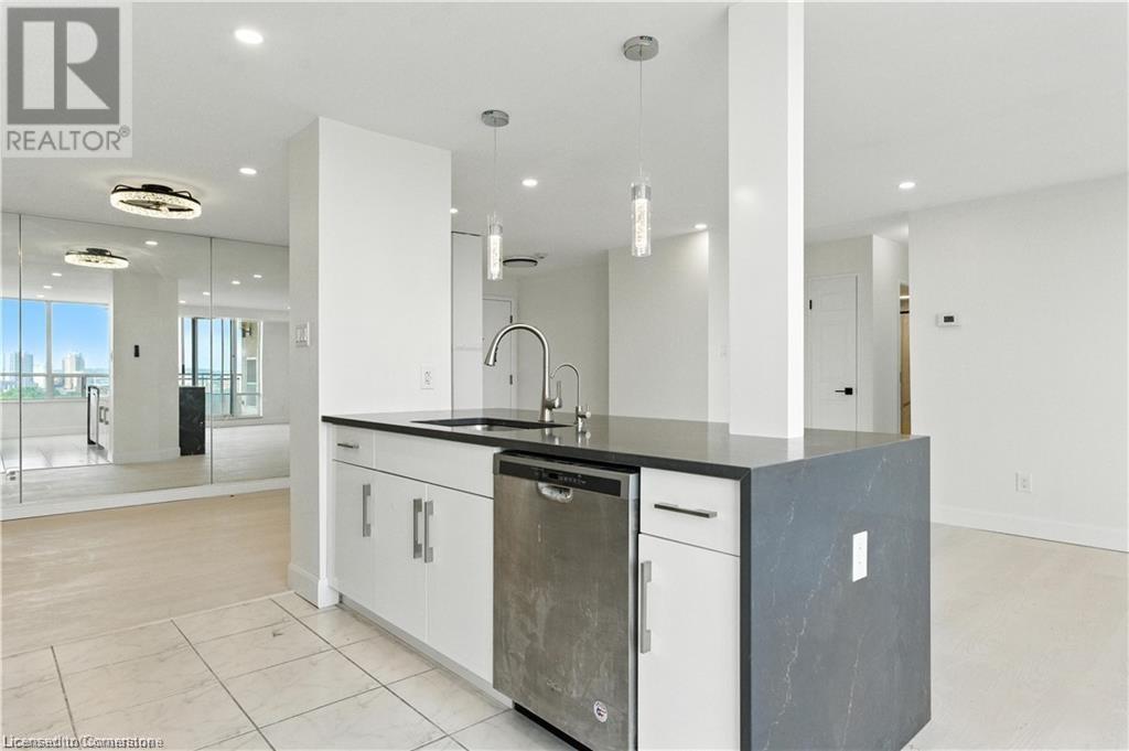 6 Willow Street Unit# 1807, Waterloo, Ontario  N2J 4S3 - Photo 11 - 40756713