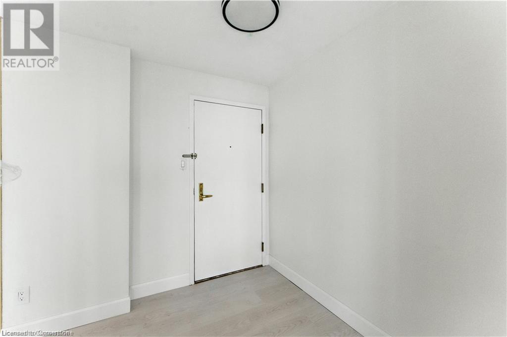 6 Willow Street Unit# 1807, Waterloo, Ontario  N2J 4S3 - Photo 4 - 40756713
