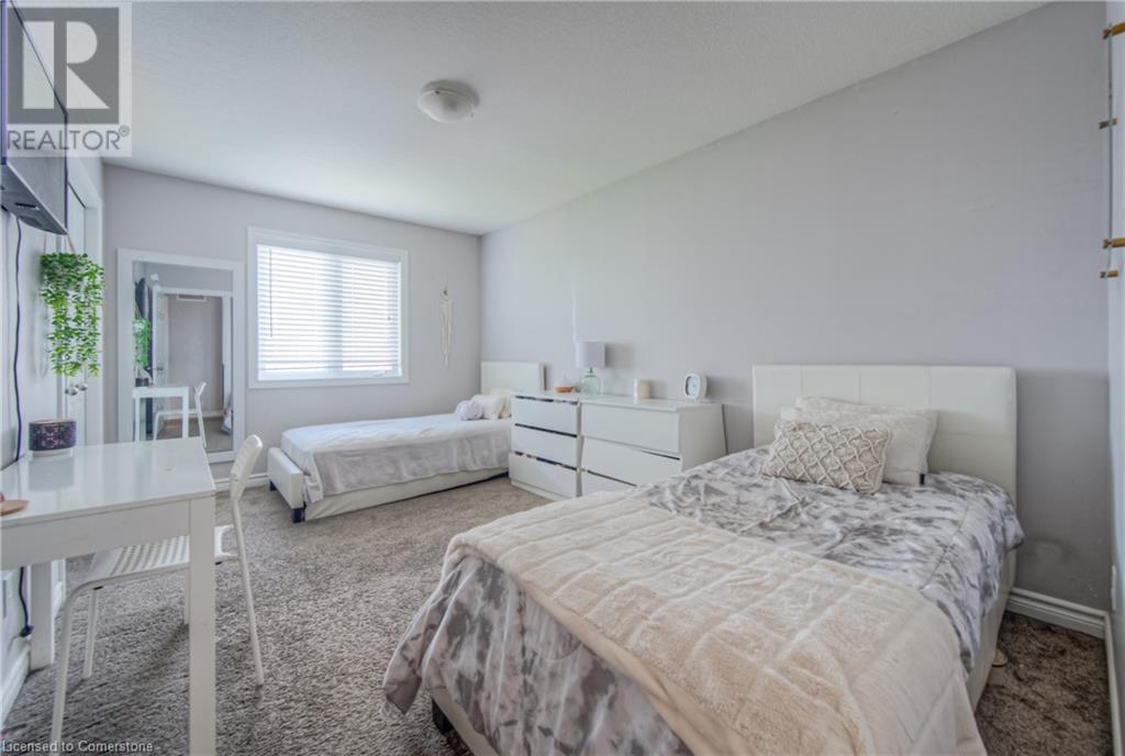 55 Saddlebrook Court, Kitchener, Ontario  N2R 1W9 - Photo 3 - 40756599