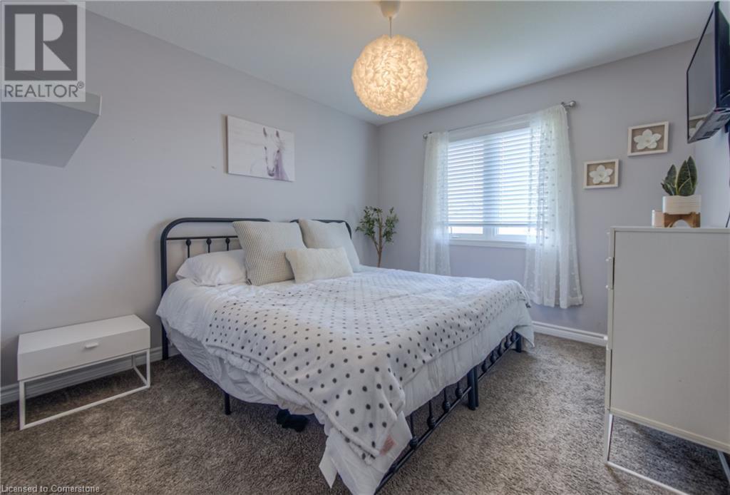 55 Saddlebrook Court, Kitchener, Ontario  N2R 1W9 - Photo 7 - 40756599