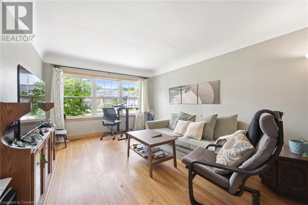 249 Blucher Street Unit# Upper, Kitchener, Ontario  N2H 5V6 - Photo 6 - 40756554