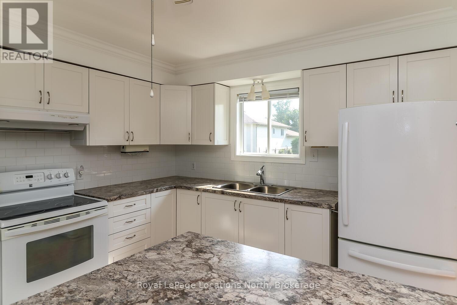 29 Innisbrook Drive, Wasaga Beach, Ontario  L9Z 1G3 - Photo 11 - S12321535
