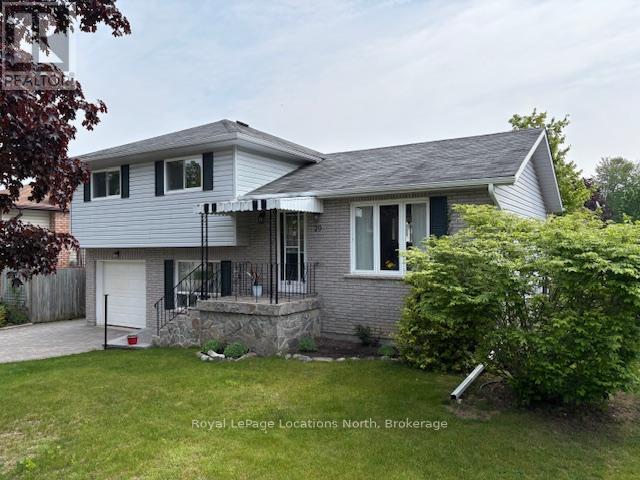 29 Innisbrook Drive, Wasaga Beach, Ontario  L9Z 1G3 - Photo 2 - S12321535