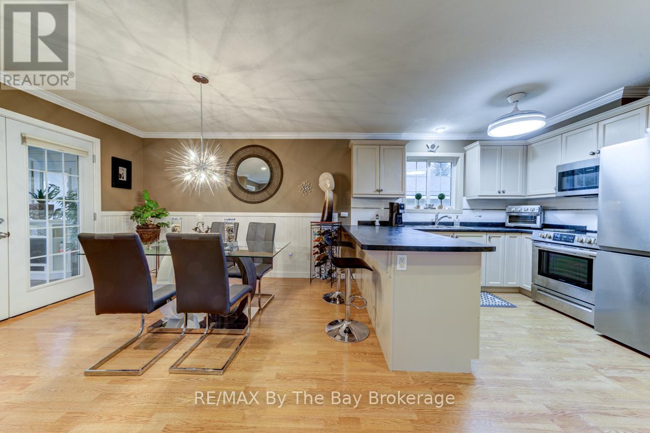 6 Temagami Trail, Wasaga Beach, Ontario  L9Z 1X7 - Photo 19 - S12321582