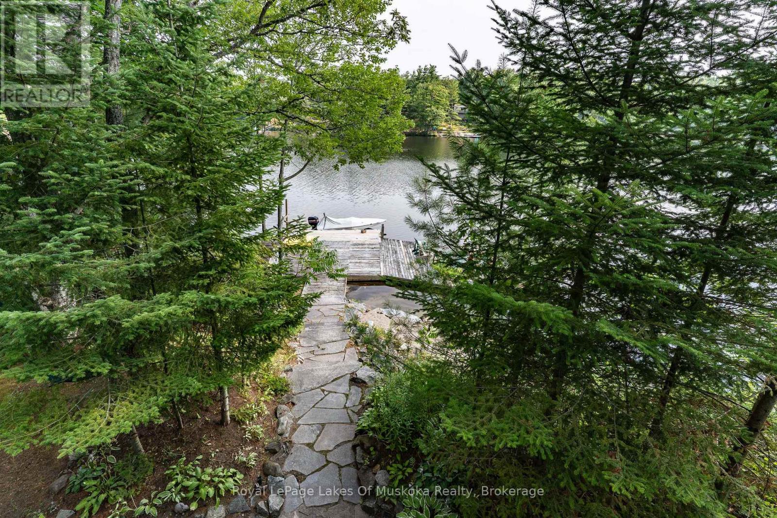 51 Pinetree Road, Gravenhurst, Ontario  P1P 1R2 - Photo 38 - X12321603