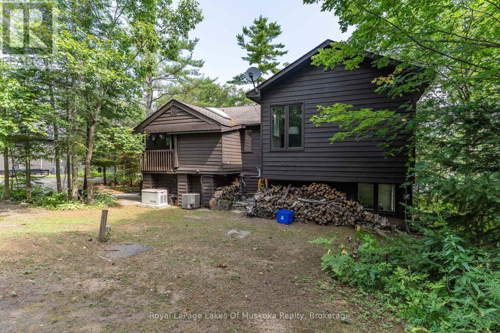51 Pinetree Road, Gravenhurst, Ontario  P1P 1R2 - Photo 41 - X12321603