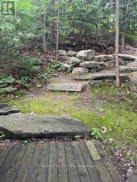 1215 Harrison Trail, Georgian Bay, Ontario  P2A 0B7 - Photo 14 - X12321672