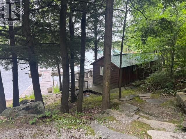 1215 Harrison Trail, Georgian Bay, Ontario  P2A 0B7 - Photo 2 - X12321672