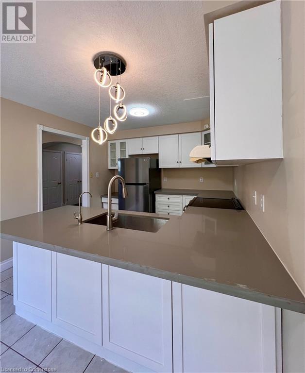 604 Columbia Forest Boulevard, Waterloo, Ontario  N2V 2K8 - Photo 13 - 40756841