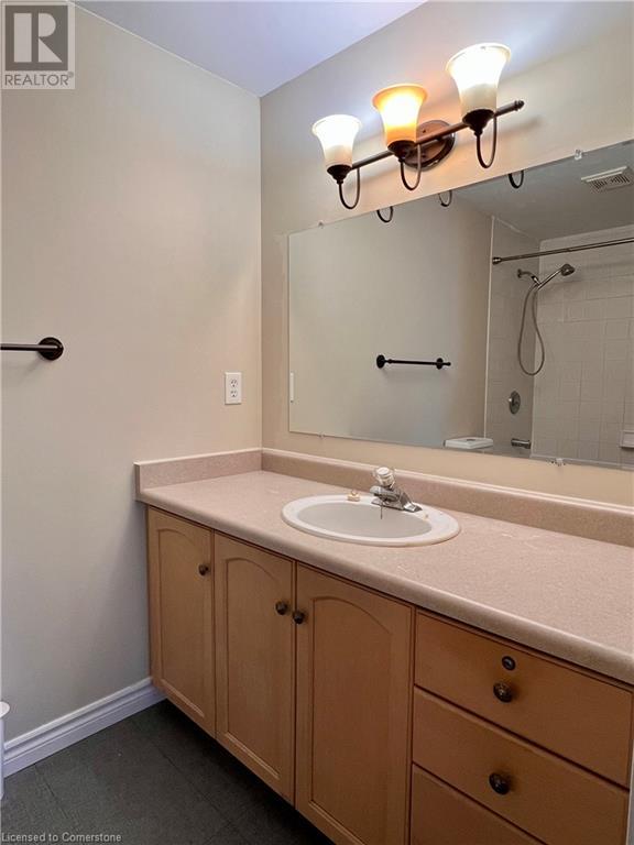 604 Columbia Forest Boulevard, Waterloo, Ontario  N2V 2K8 - Photo 20 - 40756841