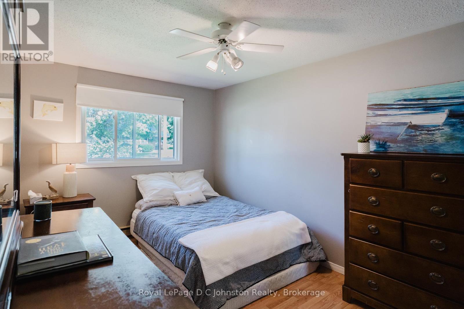 315 Maple Drive, Saugeen Shores, Ontario  N0H 2C4 - Photo 11 - X12321792