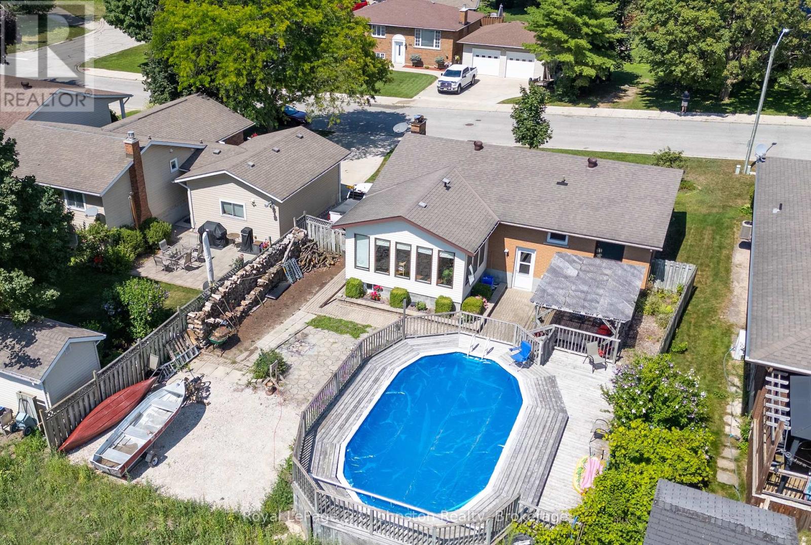 315 Maple Drive, Saugeen Shores, Ontario  N0H 2C4 - Photo 2 - X12321792