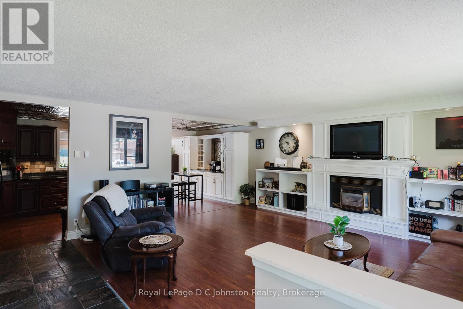 315 Maple Drive, Saugeen Shores, Ontario  N0H 2C4 - Photo 4 - X12321792