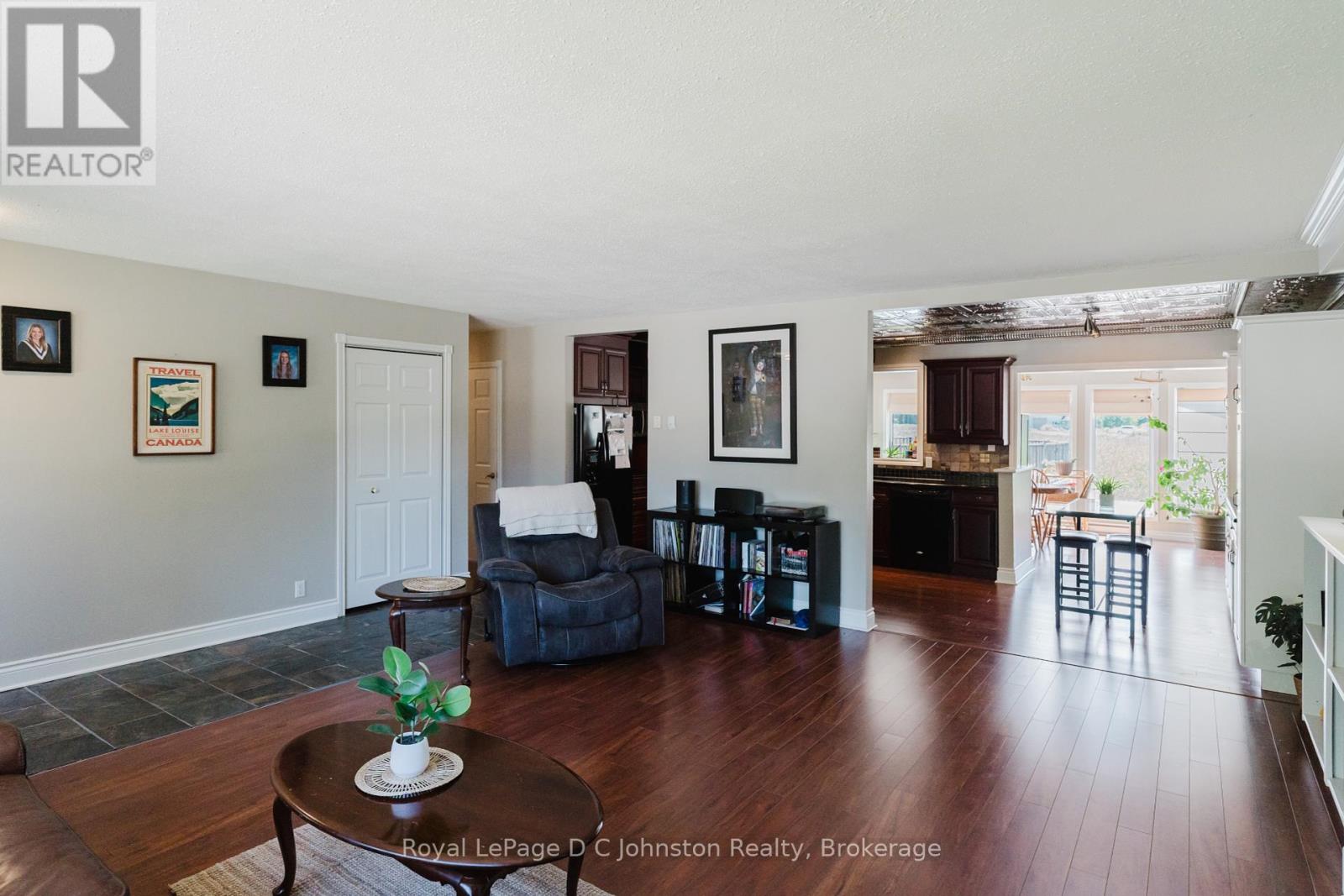 315 Maple Drive, Saugeen Shores, Ontario  N0H 2C4 - Photo 7 - X12321792