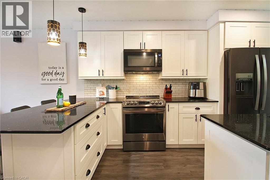 410 PIONEER Drive Unit# 6, Kitchener, Ontario