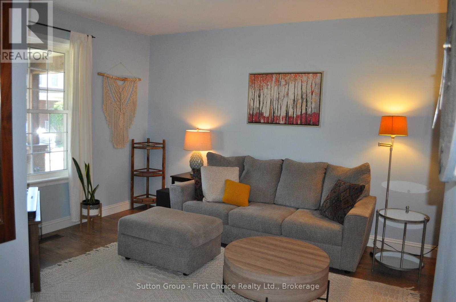 19 Cambria Street, Stratford, Ontario  N5A 1G6 - Photo 2 - X12321860