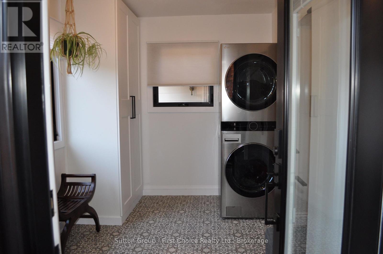 19 Cambria Street, Stratford, Ontario  N5A 1G6 - Photo 7 - X12321860