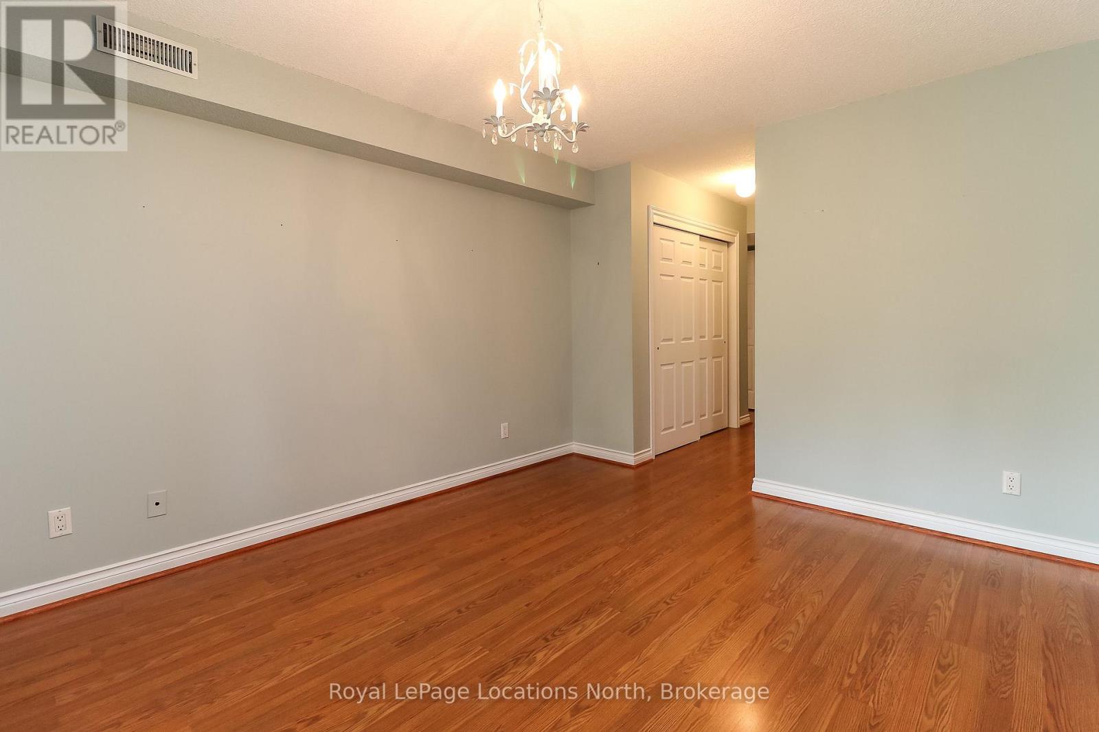 8 - 30 Mulligan Lane, Wasaga Beach, Ontario  L9Z 1C4 - Photo 14 - S12321912