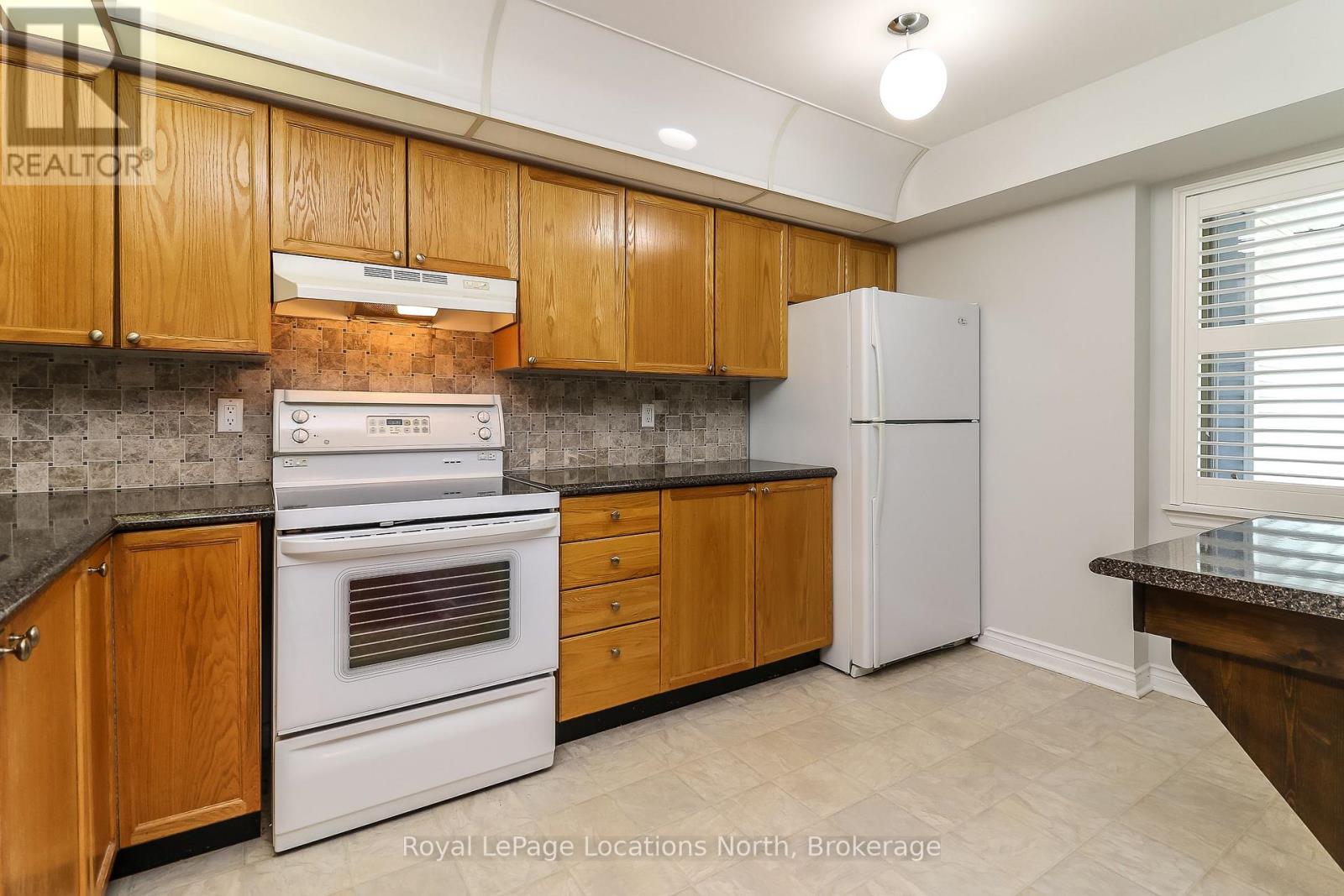 8 - 30 Mulligan Lane, Wasaga Beach, Ontario  L9Z 1C4 - Photo 7 - S12321912