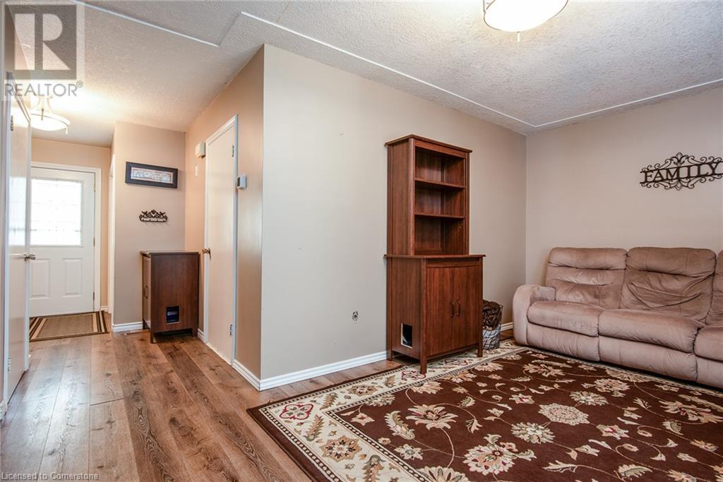 35 Tecumseh Crescent, Kitchener, Ontario  N2B 2T5 - Photo 18 - 40756168