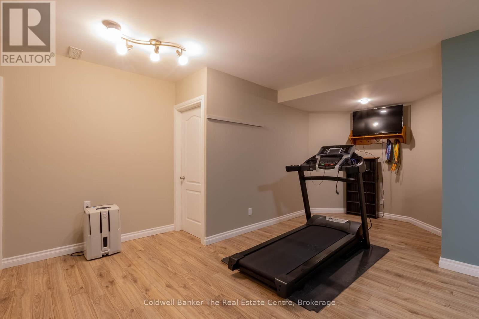 110 Forest Glen Drive, Gravenhurst, Ontario  P1P 1A1 - Photo 37 - X12322030