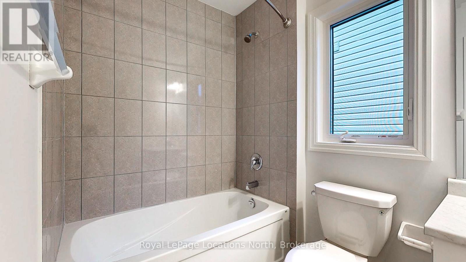 37 Federica Crescent, Wasaga Beach, Ontario  L9Z 0N5 - Photo 33 - S12322364