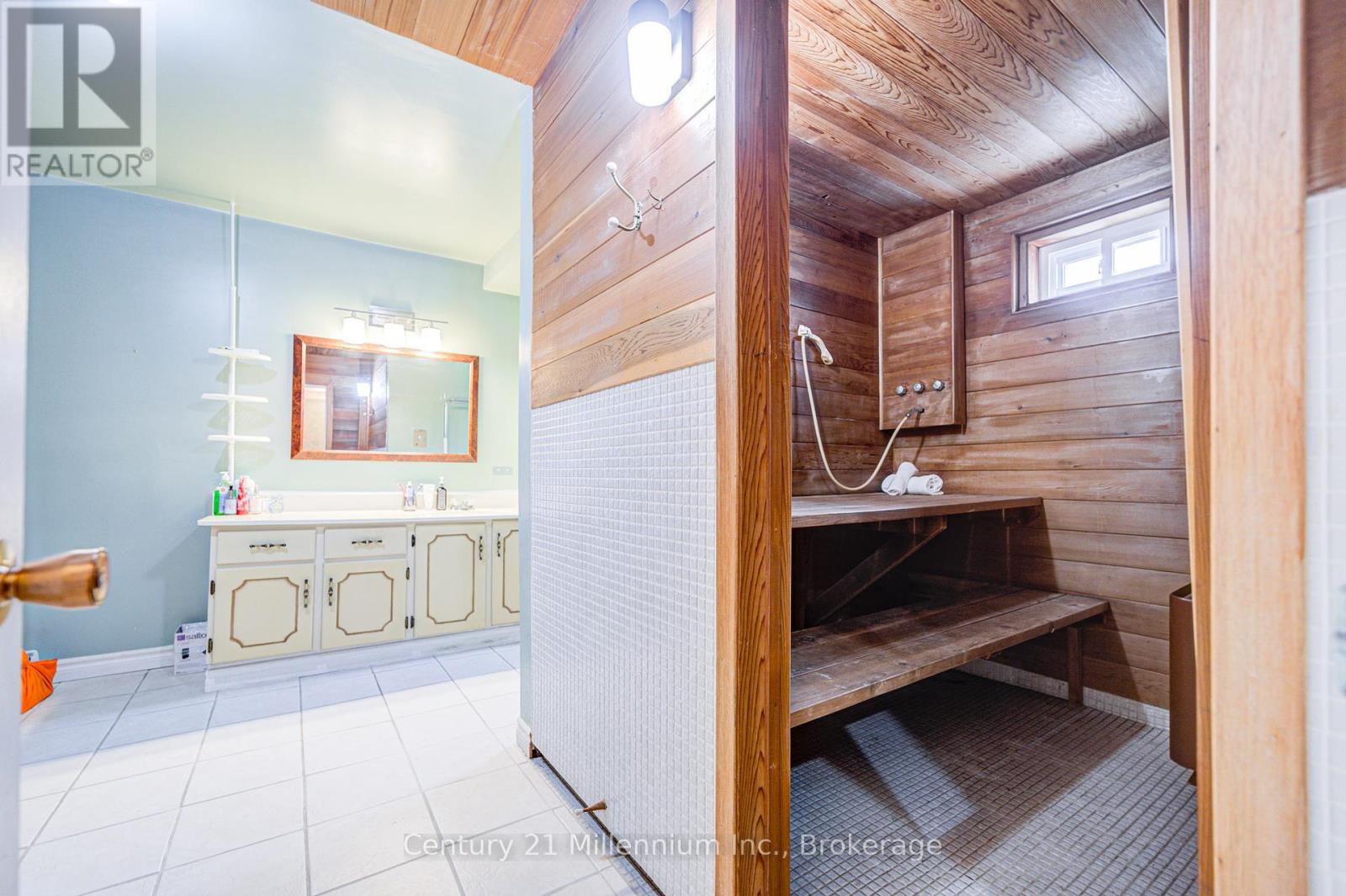 9 Thane Court, Toronto, Ontario  M2J 4B6 - Photo 23 - C12322441