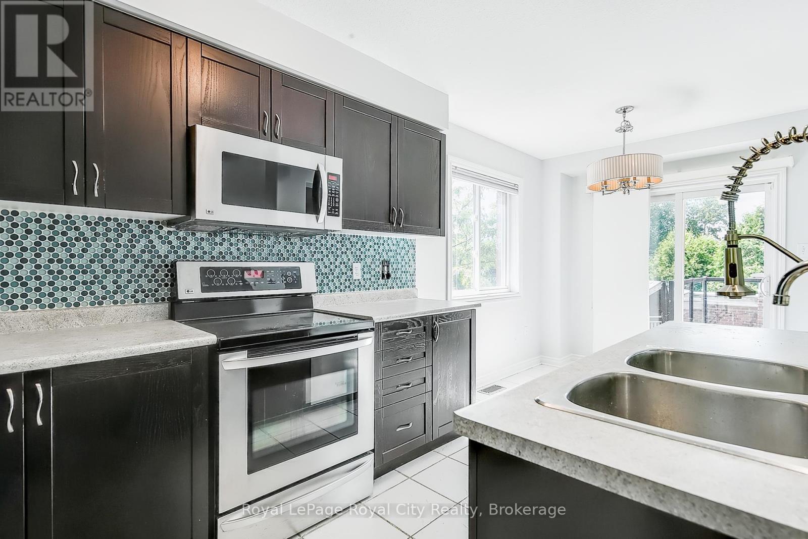37 Wilkie Crescent, Guelph, Ontario  N1L 0B1 - Photo 12 - X12322454