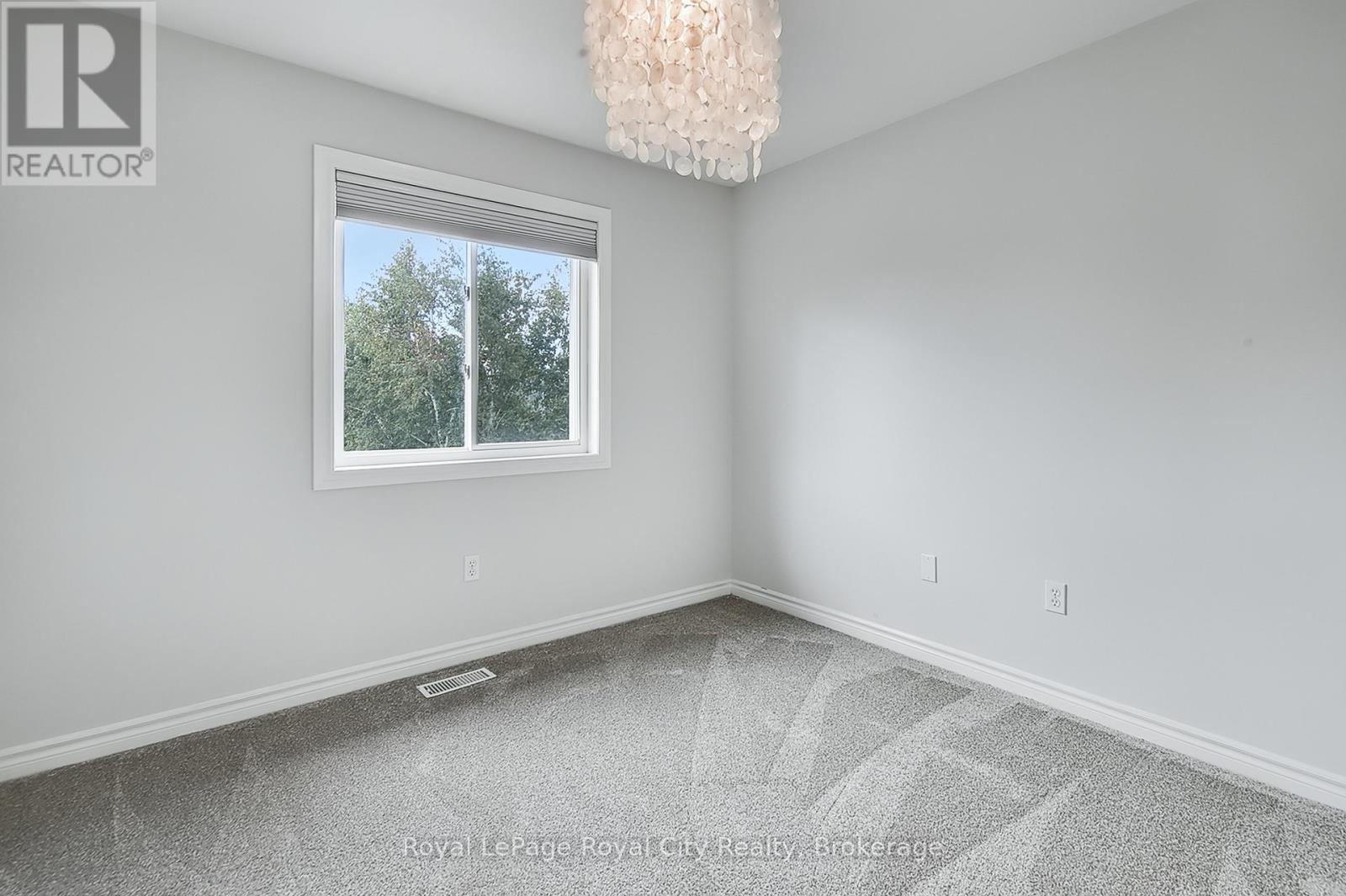 37 Wilkie Crescent, Guelph, Ontario  N1L 0B1 - Photo 16 - X12322454