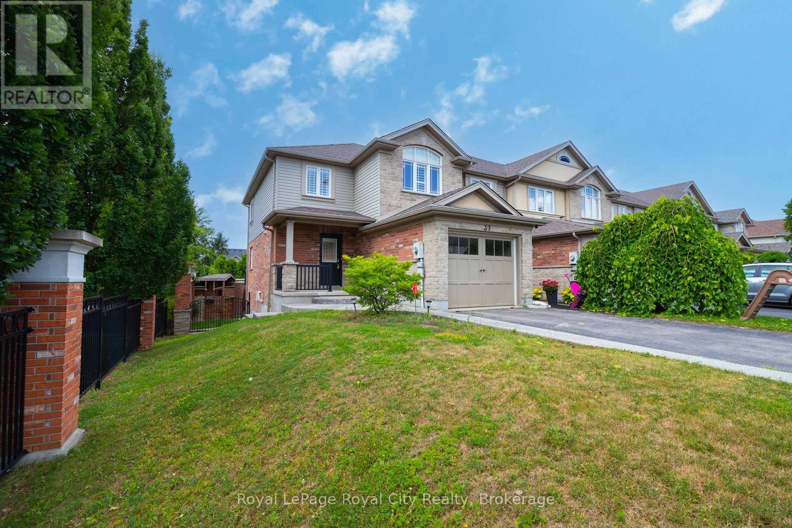 37 Wilkie Crescent, Guelph, Ontario  N1L 0B1 - Photo 2 - X12322454
