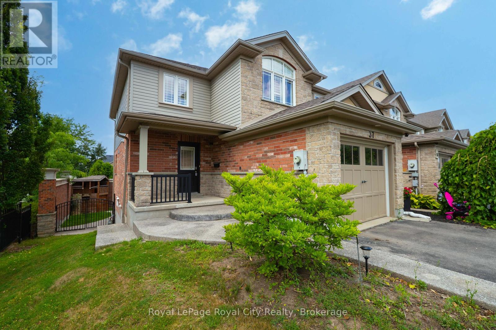 37 Wilkie Crescent, Guelph, Ontario  N1L 0B1 - Photo 3 - X12322454