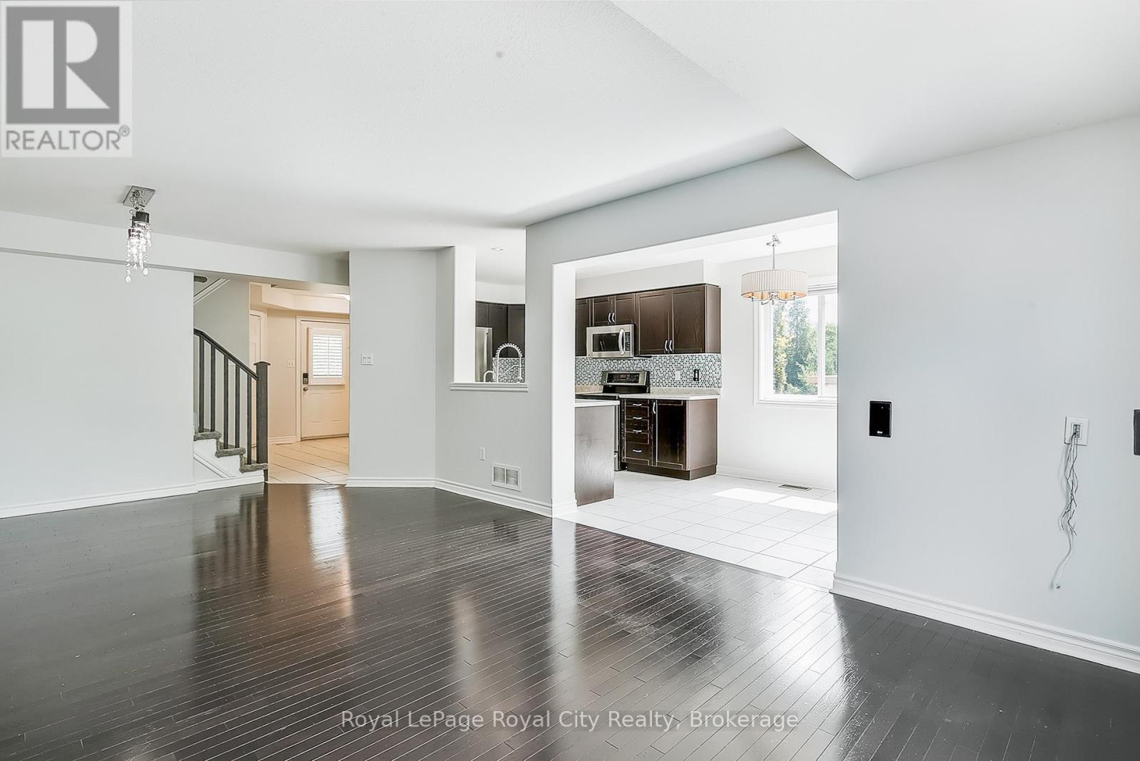 37 Wilkie Crescent, Guelph, Ontario  N1L 0B1 - Photo 9 - X12322454