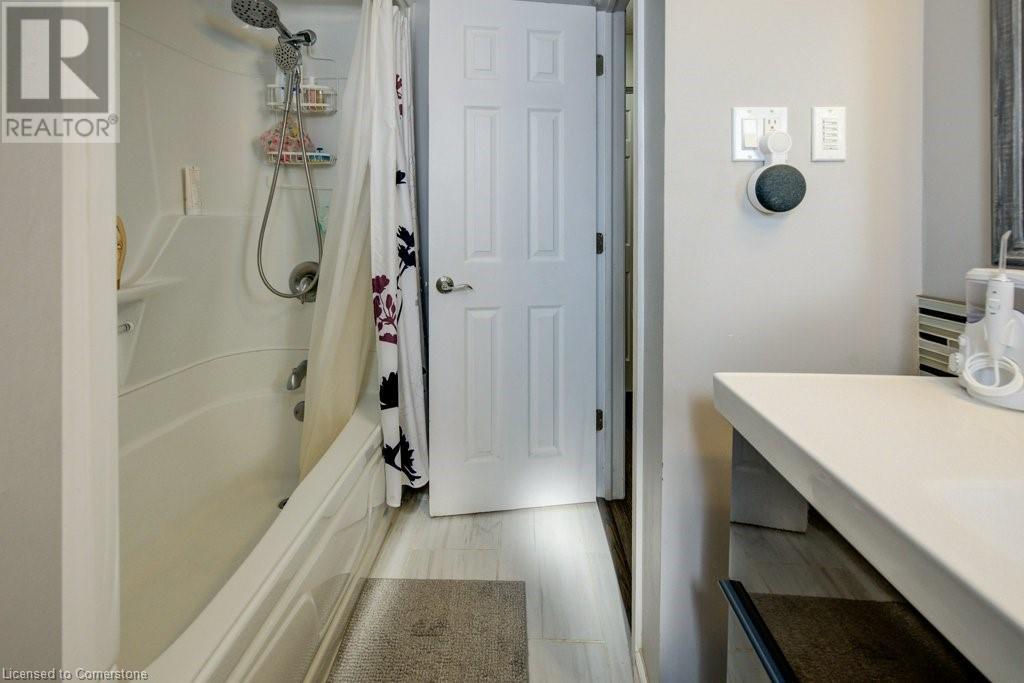 14 Dunsmere Court Unit# Upper, Kitchener, Ontario  N2E 1V4 - Photo 14 - 40757002