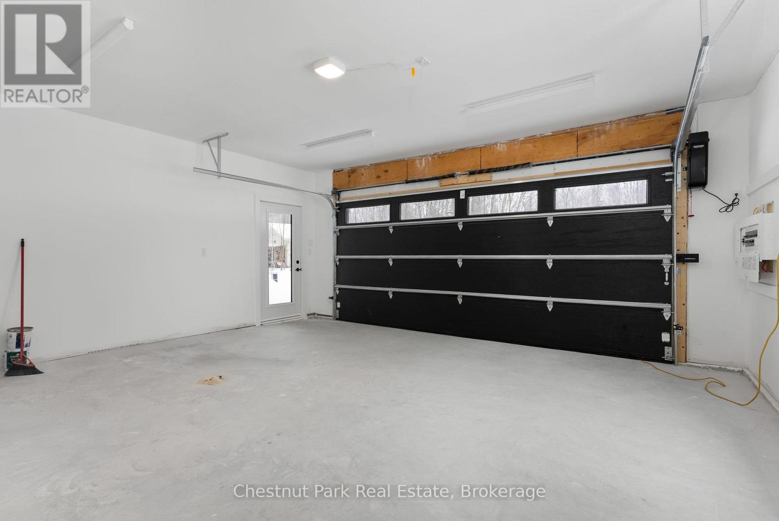 24 Aspen Lane, Nipissing, Ontario  P0H 1Z0 - Photo 5 - X12322627