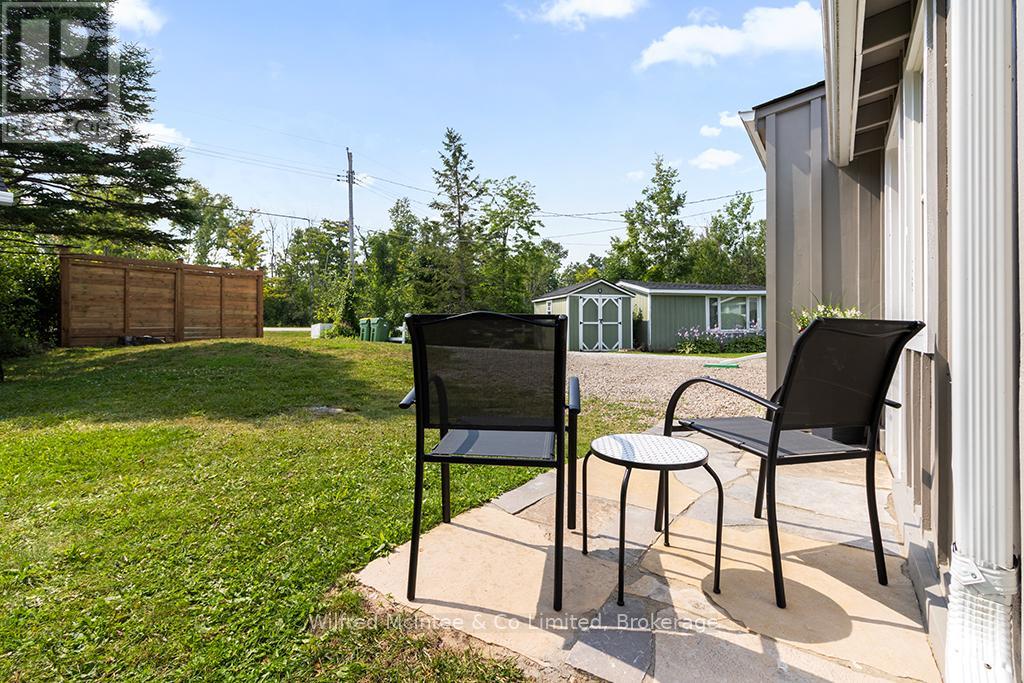 489 Bruce Road 13, Native Leased Lands, Ontario  N0H 2L0 - Photo 11 - X12322738