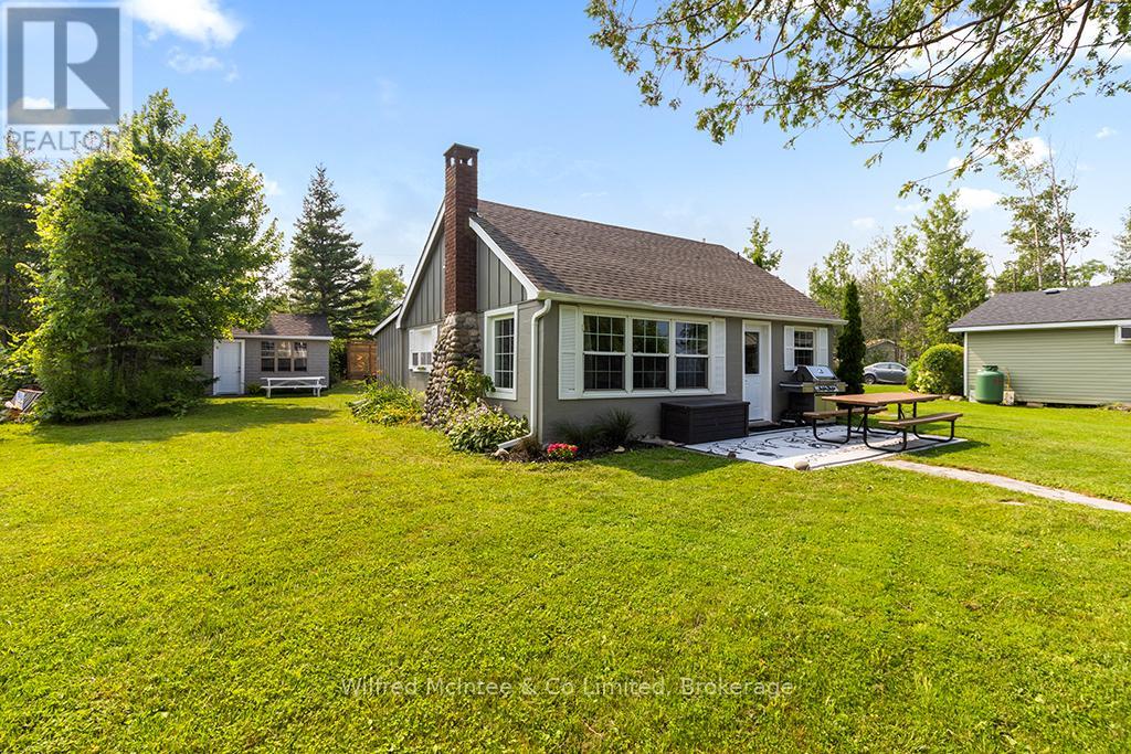 489 Bruce Road 13, Native Leased Lands, Ontario  N0H 2L0 - Photo 39 - X12322738