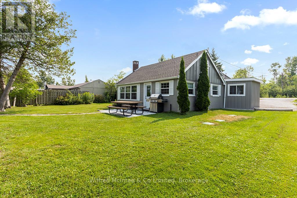 489 Bruce Road 13, Native Leased Lands, Ontario  N0H 2L0 - Photo 41 - X12322738