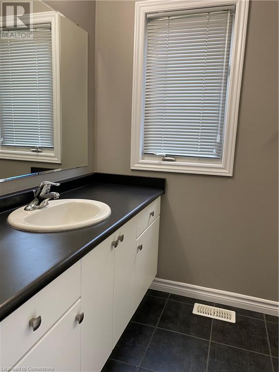 61 Meadowridge Street, Kitchener, Ontario  N2P 0E2 - Photo 16 - 40756941
