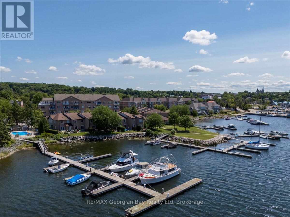 201 - 4 Beck Boulevard, Penetanguishene, Ontario  L9M 2H3 - Photo 3 - S12322895