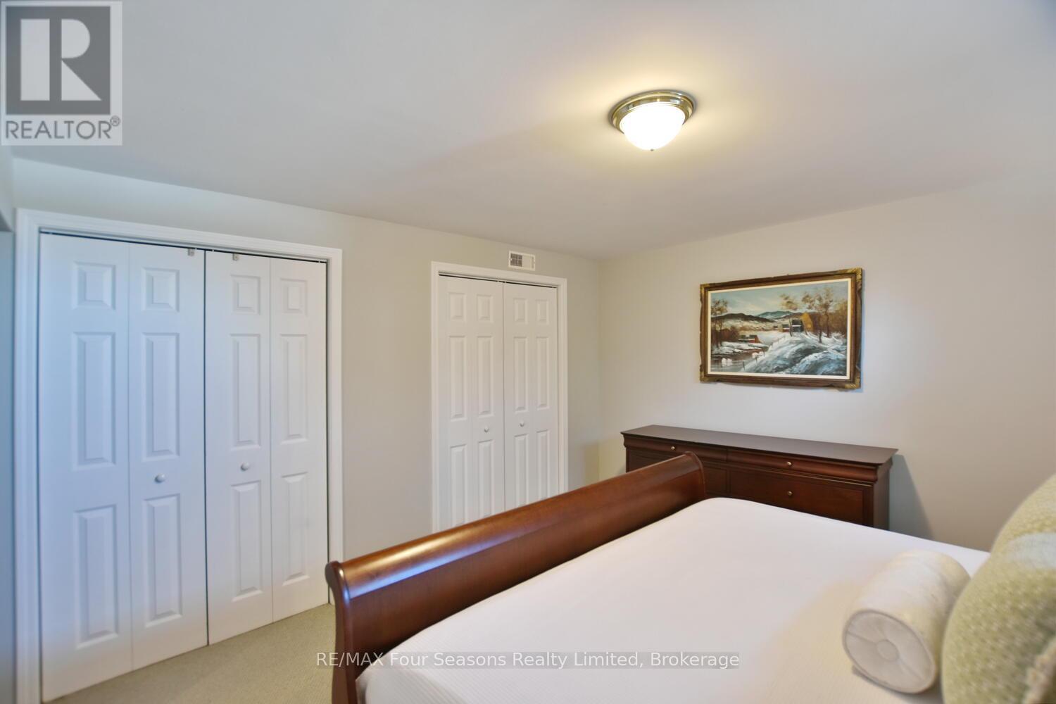 46 William Avenue, Wasaga Beach, Ontario  L9Z 2X3 - Photo 40 - S12323023