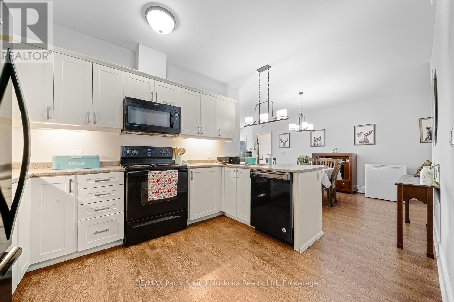 107 - 11c Salt Dock Road, Parry Sound, Ontario  P2A 3B6 - Photo 15 - X12323008