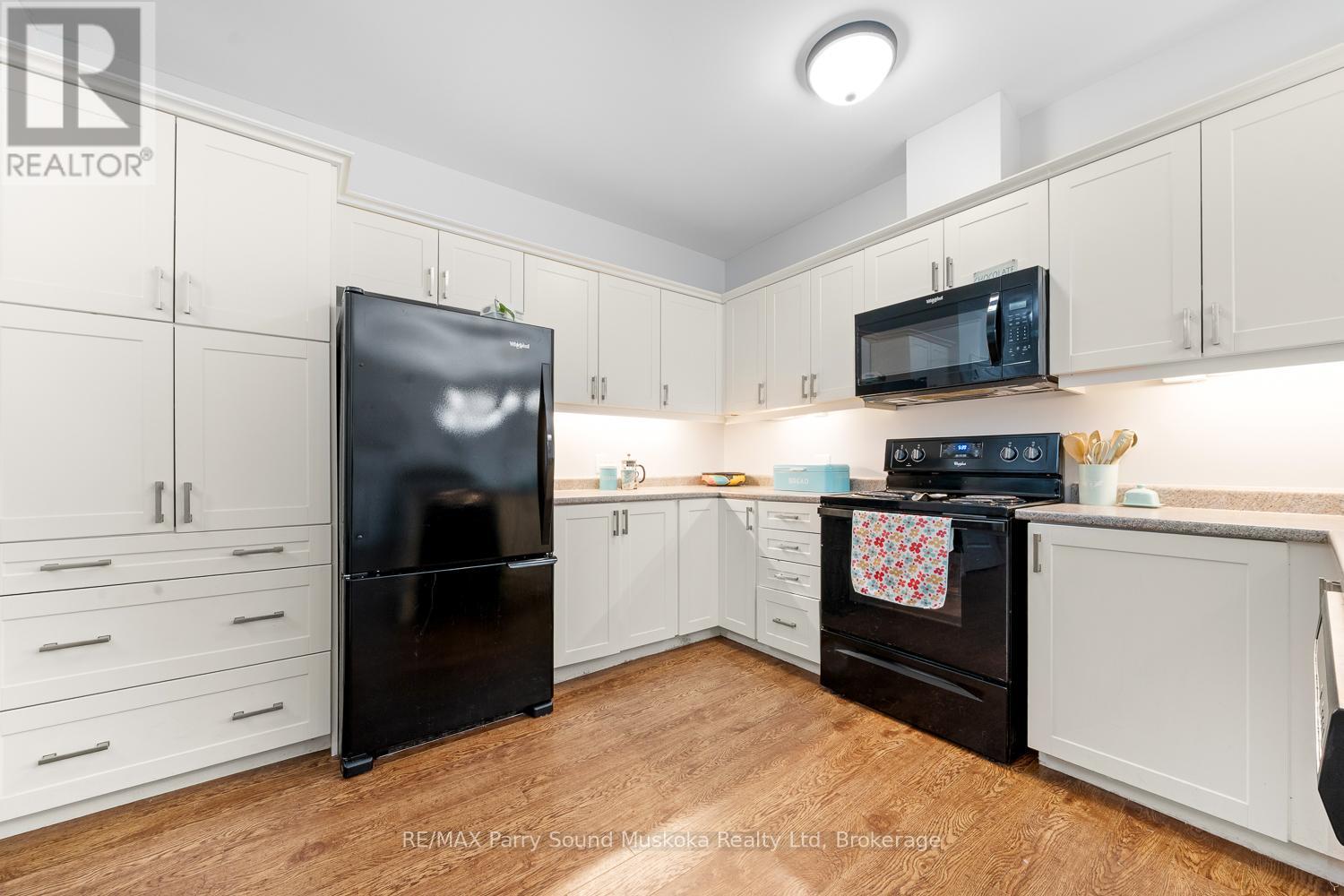 107 - 11c Salt Dock Road, Parry Sound, Ontario  P2A 3B6 - Photo 19 - X12323008