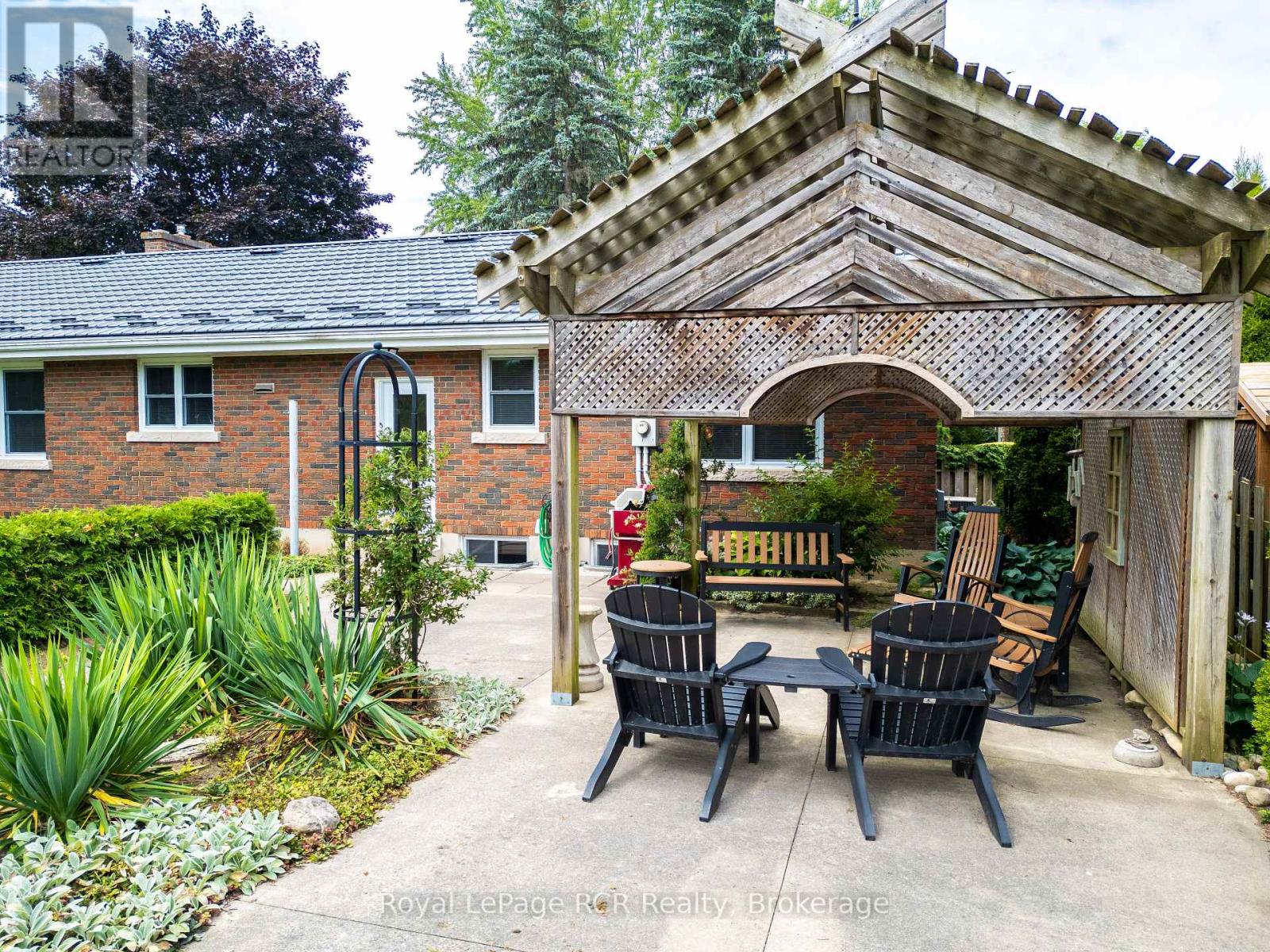 177 3rd Ave Sw, Georgian Bluffs, Ontario  N4K 5T5 - Photo 20 - X12323015