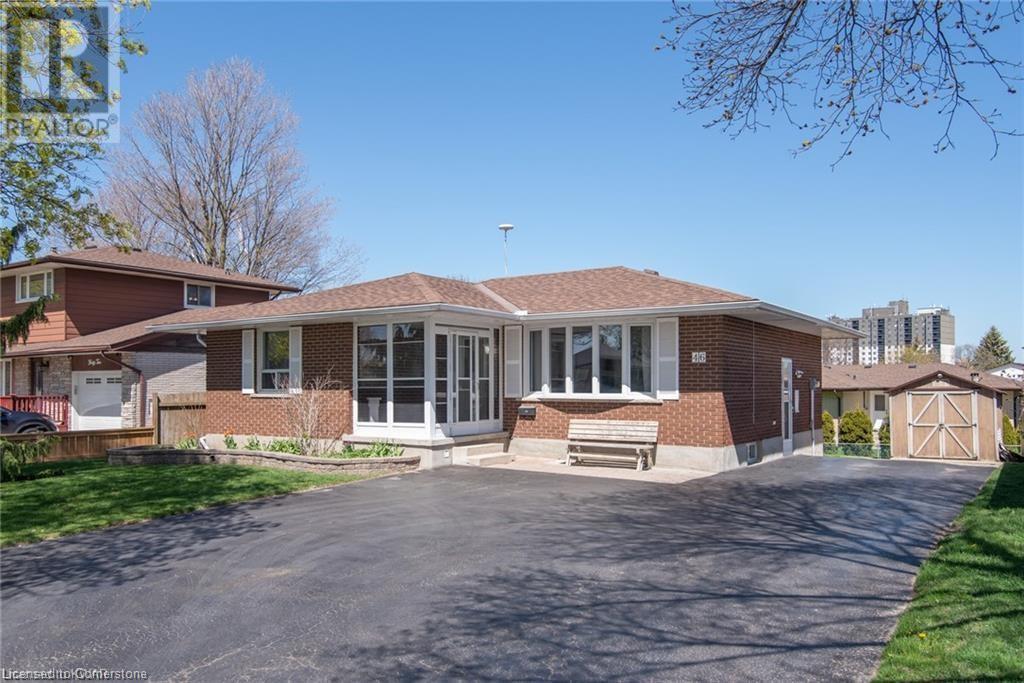 46 LAURENTIAN Drive, Kitchener, Ontario