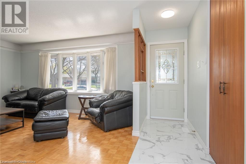 46 Laurentian Drive, Kitchener, Ontario  N2E 1C2 - Photo 3 - 40757075