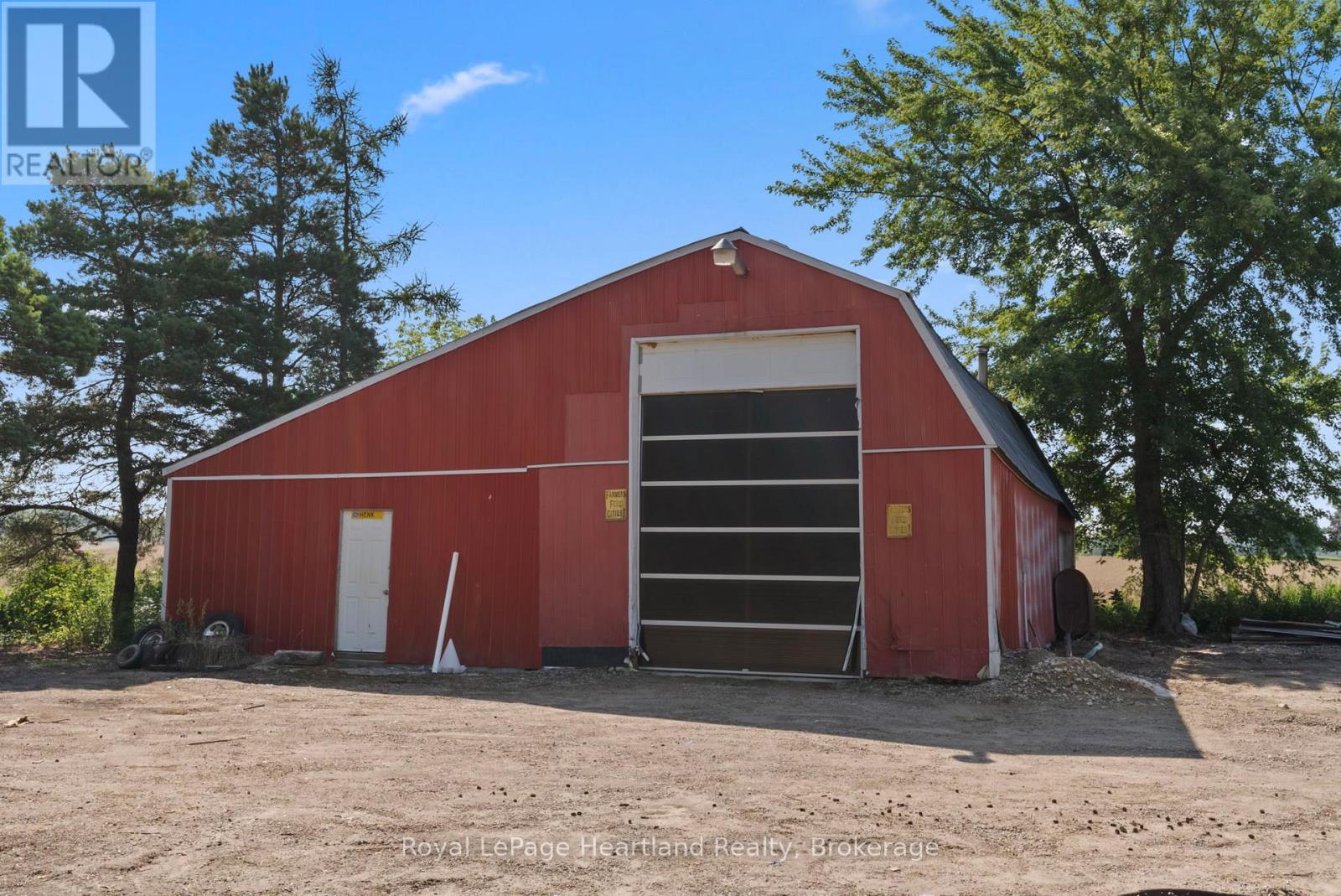 8715 Wellington Rd 7 Road, Mapleton, Ontario  N0G 2P0 - Photo 33 - X12323052