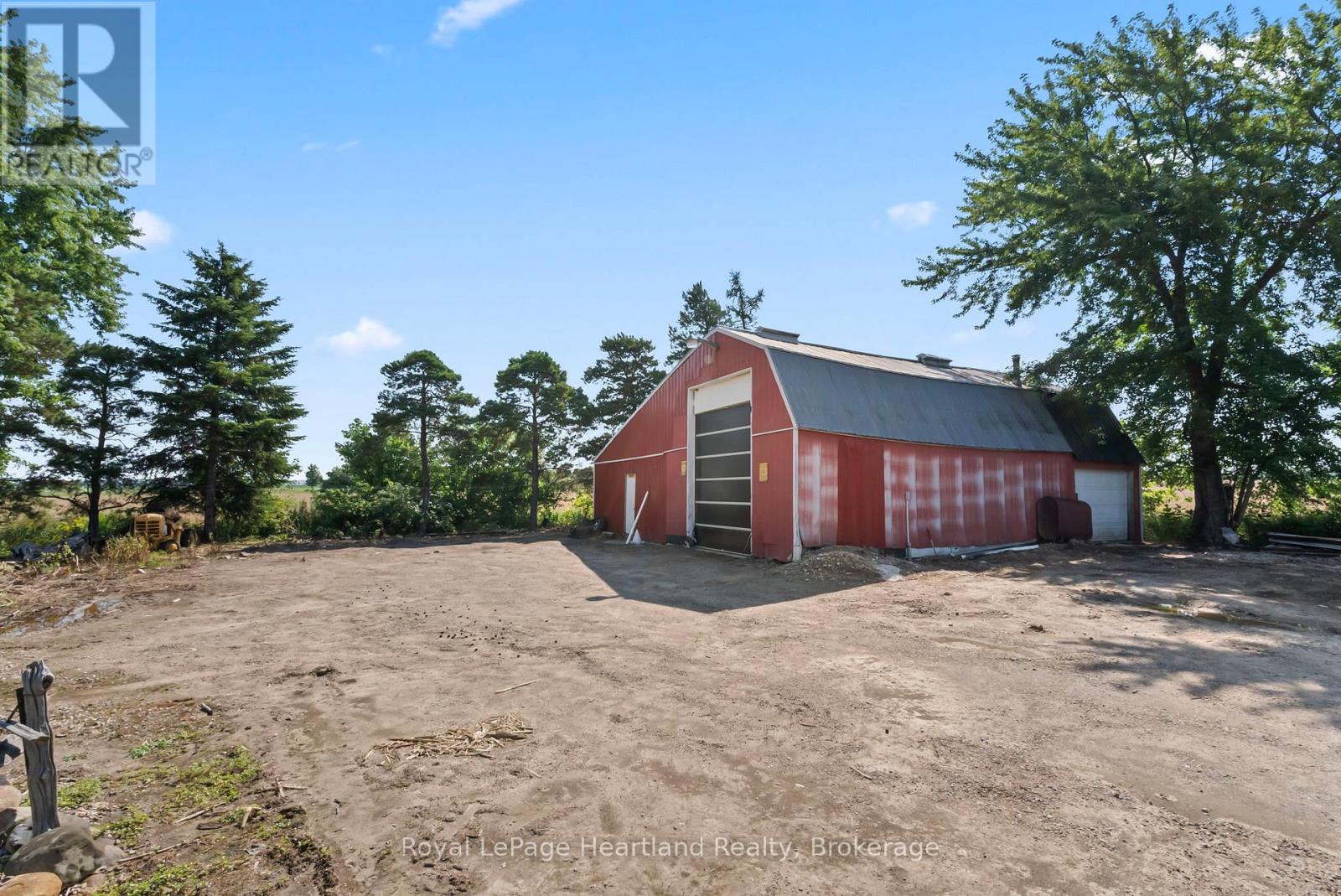 8715 Wellington Rd 7 Road, Mapleton, Ontario  N0G 2P0 - Photo 35 - X12323052