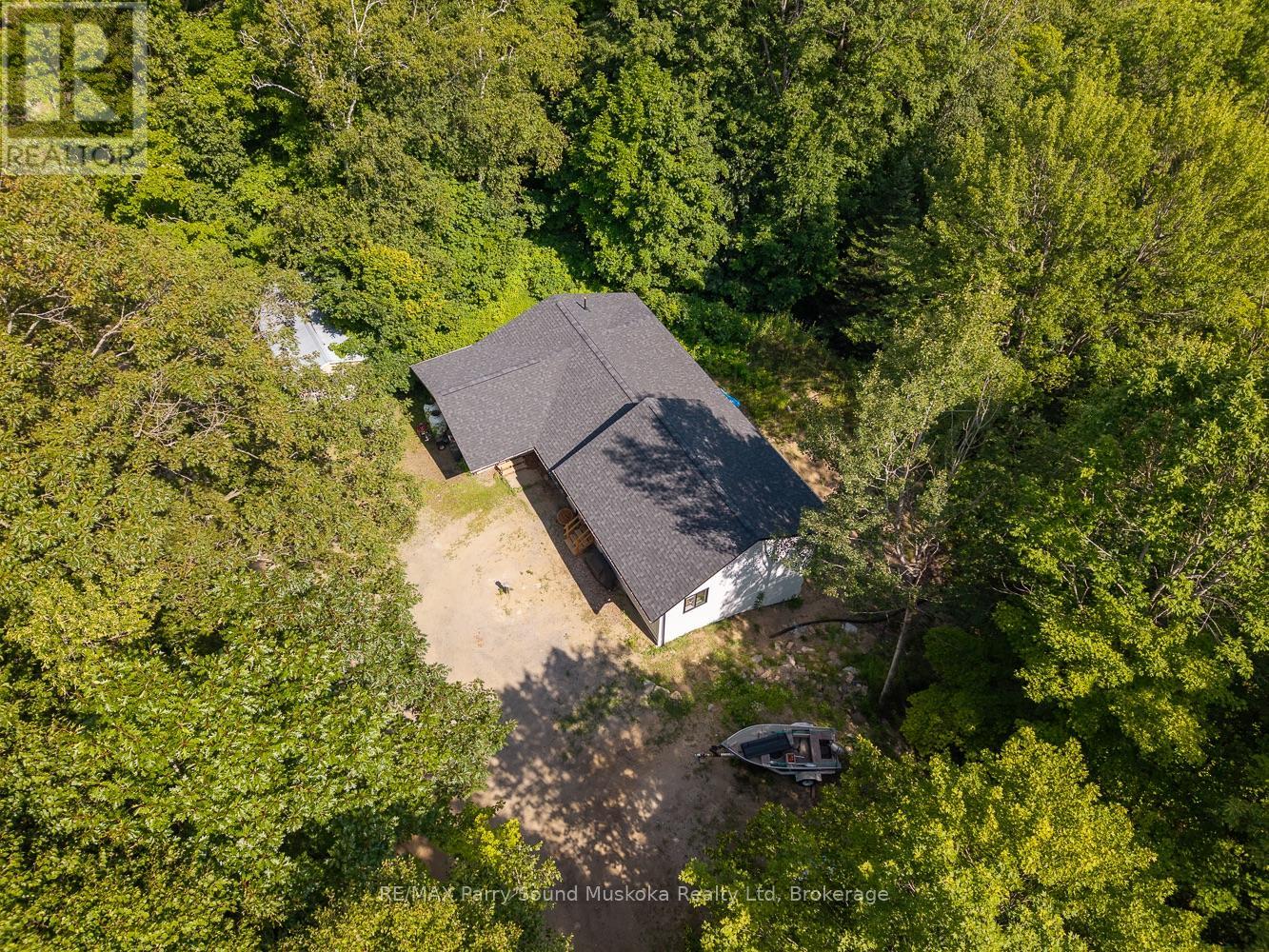 13 Rocky Road, Seguin, Ontario  P2A 0B2 - Photo 9 - X12323092